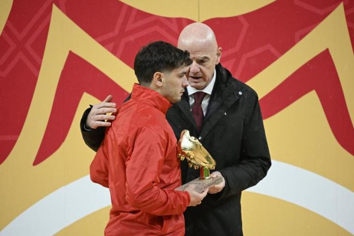  非洲杯决赛裁决引发热议，因凡蒂诺影响力备受关注；摩洛哥足协主席关系密切。 体育新闻 非洲杯决赛裁决引发热议，因凡蒂诺影响力备受关注；摩洛哥足协主席关系密切。 体育新闻