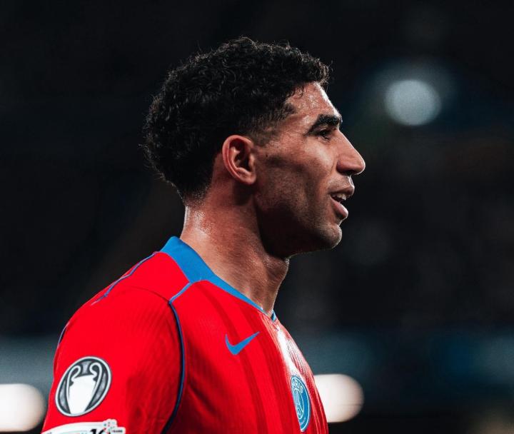  阿什拉夫离队传闻再起，为何经纪人坚称留守巴黎圣日耳曼？ 体育新闻 阿什拉夫离队传闻再起，为何经纪人坚称留守巴黎圣日耳曼？ 体育新闻