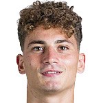  压力下的冷静：点球破门背后的心理博弈与战术应对 体育新闻