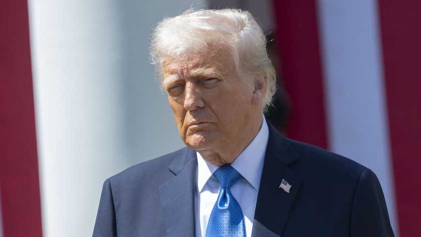  从通俄门到机密文件案：特朗普2.3亿美元索赔的法律程序全解 新闻 从通俄门到机密文件案：特朗普2.3亿美元索赔的法律程序全解 新闻