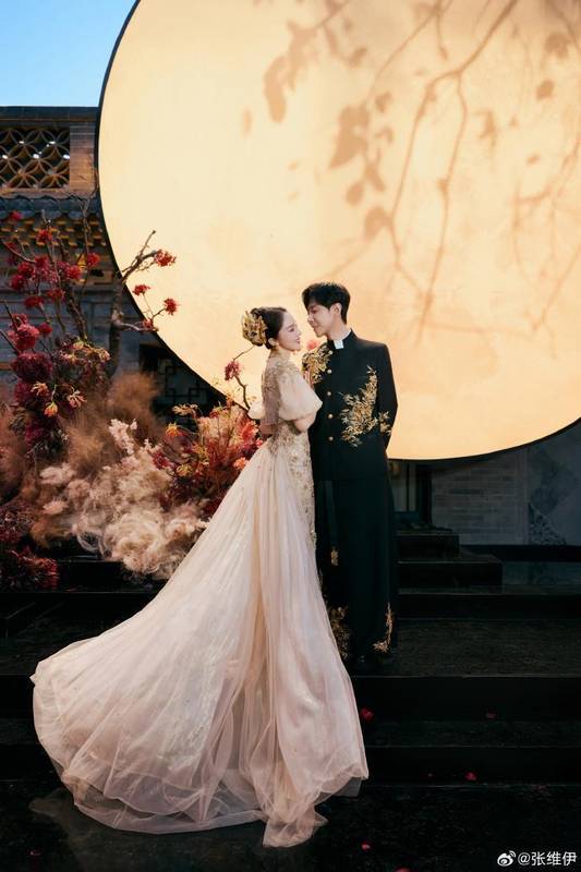  当公众人物遭遇“社死”时刻：从张维伊买单风波看危机公关的底层逻辑 娱乐新闻