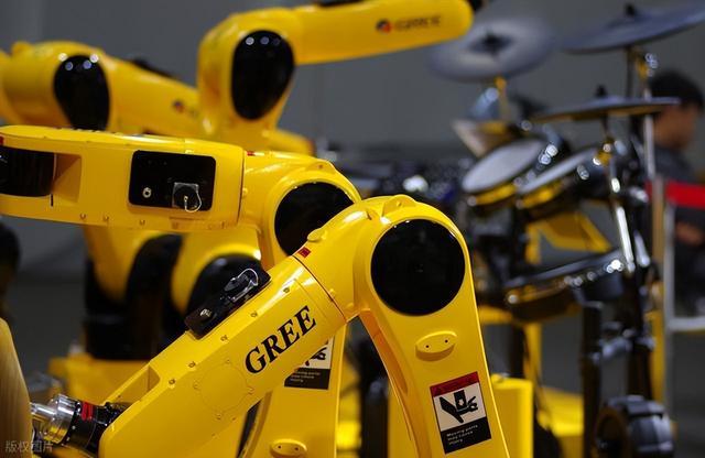  技术极客的胜利：拆解大疆无人机十五年护城河 IT技术