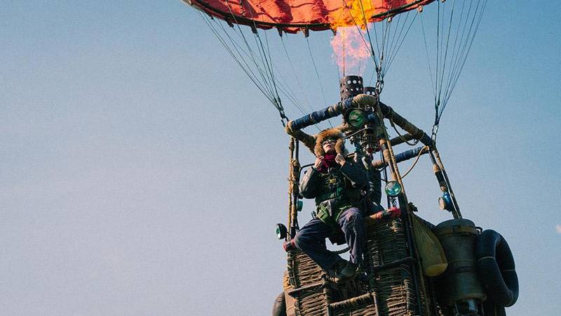  从《平原上的摩西》到《遗爱寺》：双雪涛的剧场转场与文本重塑 文化旅游