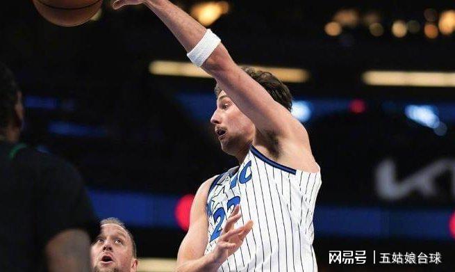  【战术深度】森林狼战略轮休的代价：季后赛攻防默契度下滑的隐性风险 体育新闻