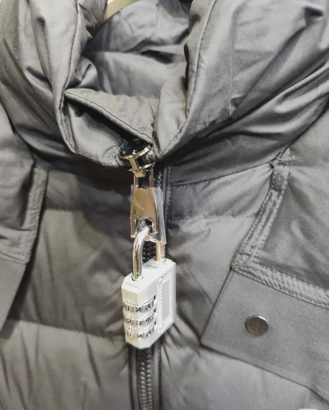  七天退货政策下的电商困局：演出服事件深度复盘与商家权益保护策略 新闻