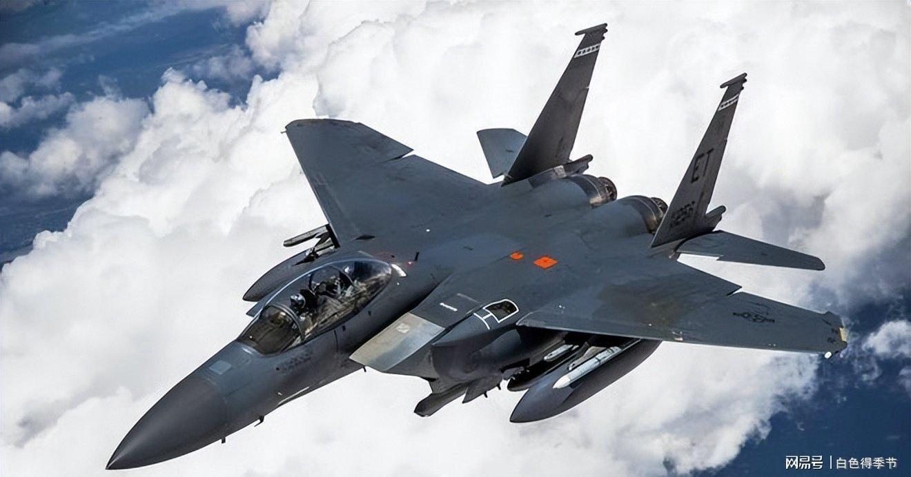  特朗普“封港令”背后的技术博弈：霍尔木兹困局与国际秩序重构 新闻